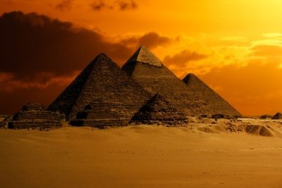 pyramid cairo tour from hurghada 400x267 Экскурсии по Хургаде